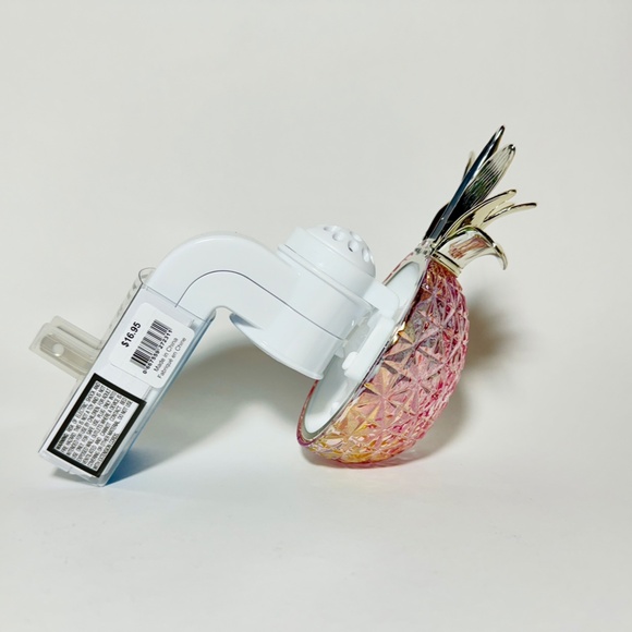 PINEAPPLE Nightlight Wallflowers Plug - Picture 3 of 3